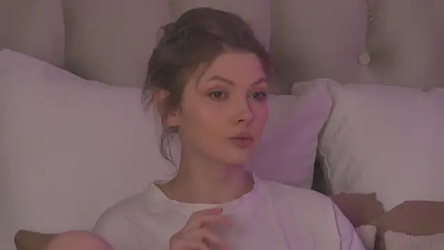 Snapshot of miamunn chatting on April 2026 09:04:01 PM miamunn online show from April 2026 09:04:01 PM
