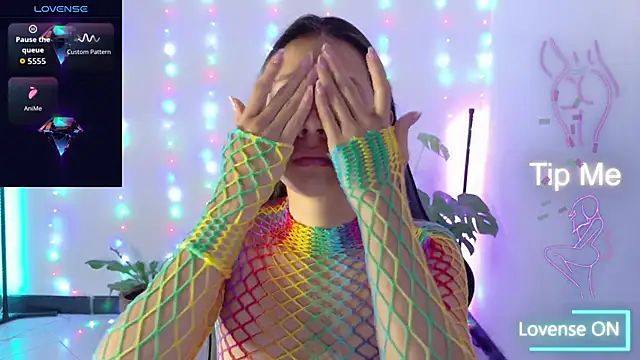 Sarasavage online show from January 2026 11:34:02 AM