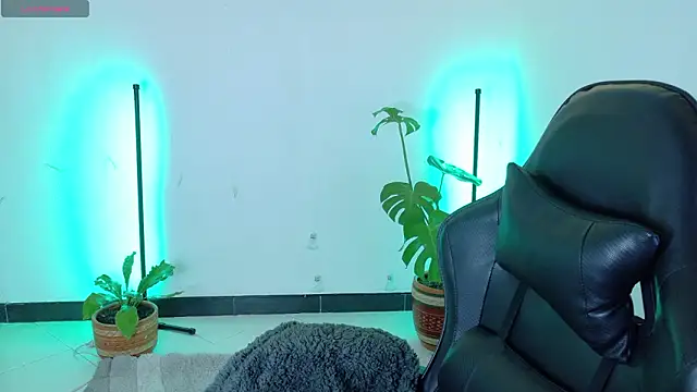 Sarasavage online show from March 2026 12:19:01 PM