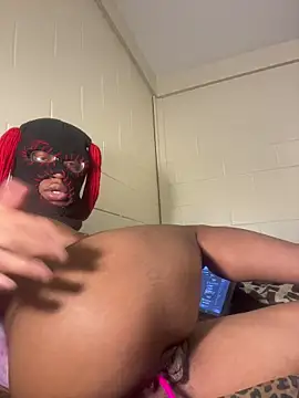 masked doll kashi online show from March 2026 02:40:02 PM