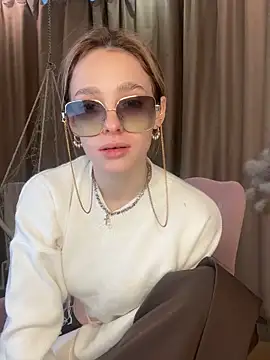 Naomi   Rias online show from September 2025 01:32:02 AM