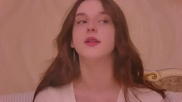 Snapshot of LollaVibe chatting on October 2025 10:00:02 PM LollaVibe online show from October 2025 10:00:02 PM