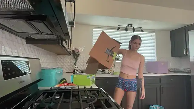 kykybaby4444 online show from December 2025 07:42:02 PM