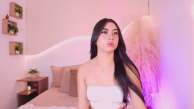 maia lia  online show from September 2025 07:14:01 PM