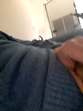 Bettymilk online show from November 2025 11:33:01 AM