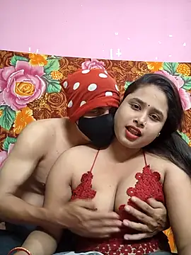 Seducing couple online show from July 2026 11:17:01 AM