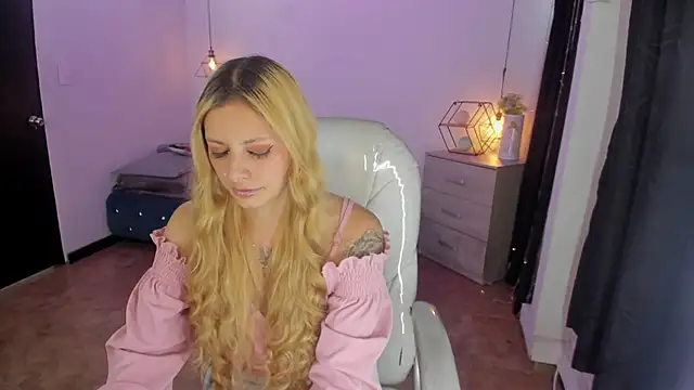 Snapshot of Jennaa_Cooper chatting on September 2025 08:03:01 PM Jennaa Cooper online show from September 2025 08:03:01 PM