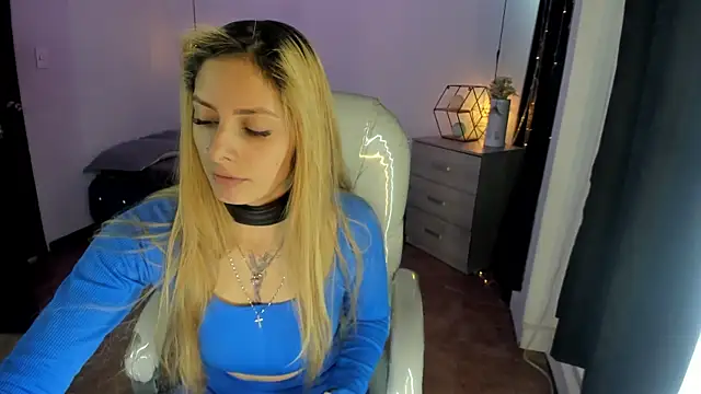 Snapshot of Jennaa_Cooper chatting on October 2025 08:37:02 PM Jennaa Cooper online show from October 2025 08:37:02 PM