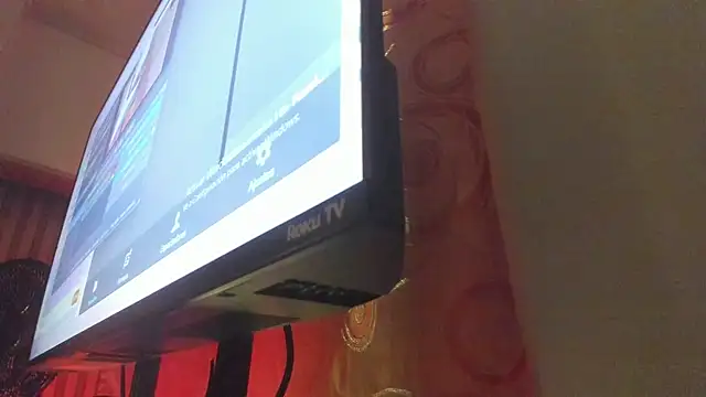 Snapshot of violet_taylor_ chatting on April 2026 02:11:02 AM violet taylor online show from April 2026 02:11:02 AM