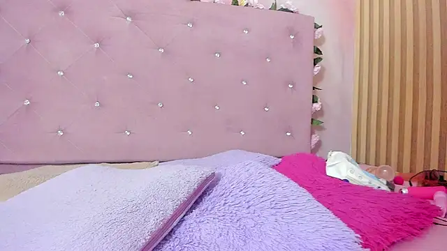 violet taylor  online show from June 2026 02:16:02 AM