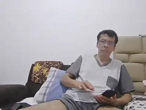 skinnylatino51 online show from May 2026 12:49:02 AM