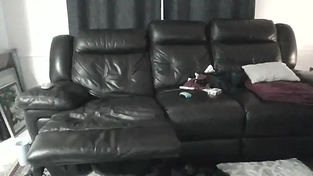 Skater1287 online show from July 2026 10:33:01 PM