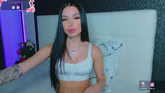 Snapshot of AshleyEttheenn chatting on March 2026 05:53:02 PM AshleyEttheenn online show from March 2026 05:53:02 PM