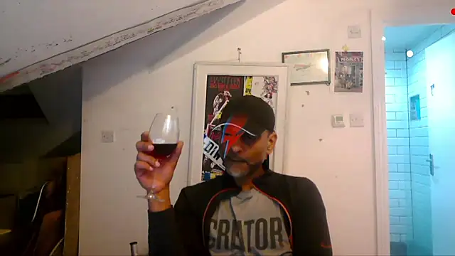 mista sista fista online show from May 2026 10:07:01 PM