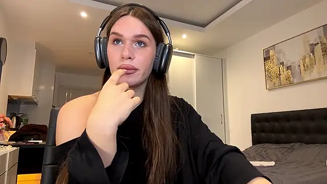 franzeva online show from May 2026 01:29:02 PM
