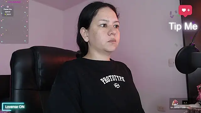 Abbyjoness21 online show from November 2025 10:04:02 AM