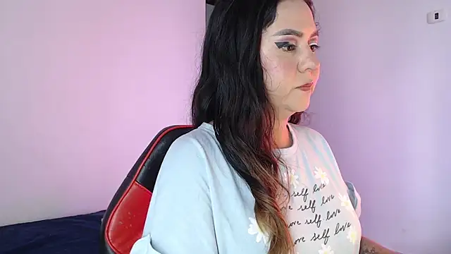 Abbyjoness21 online show from May 2026 07:41:01 PM