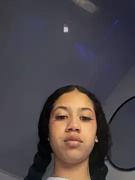 Snapshot of jadee8 chatting on April 2026 12:25:02 AM jadee8 online show from April 2026 12:25:02 AM
