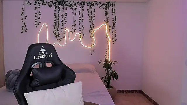 sara doll77 online show from September 2025 09:39:02 PM