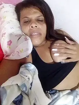 Esperanza 13 online show from May 2026 01:33:01 AM