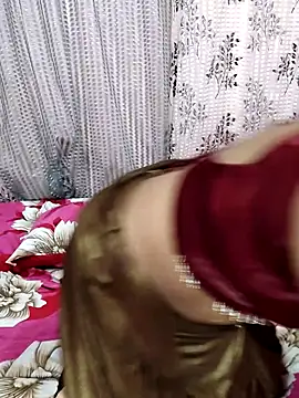 Snapshot of Lalitha-1995 chatting on November 2025 06:20:02 PM Lalitha-1995 online show from November 2025 06:20:02 PM