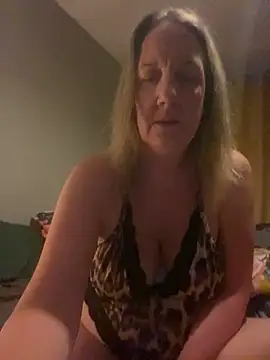 X-Victoria-X online show from November 2025 05:20:02 AM