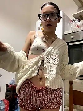 severingratty online show from October 2025 06:51:02 PM