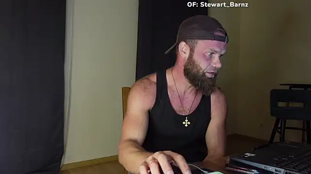 Snapshot of Stewart_Barnz chatting on July 2026 10:01:02 PM Stewart Barnz online show from July 2026 10:01:02 PM