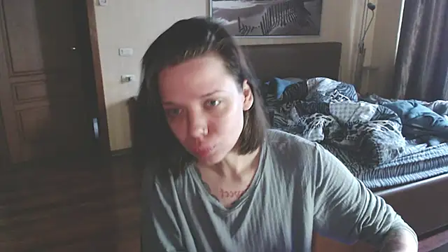 enchanting chloe online show from November 2025 10:14:01 AM