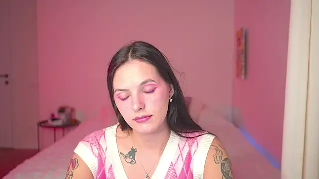 EwelynScott online show from September 2025 04:44:02 PM