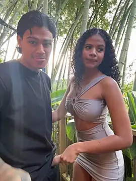 Snapshot of Rose-andres chatting on February 2026 09:46:02 PM Rose-andres online show from February 2026 09:46:02 PM