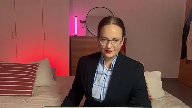 UnderWunder online show from July 2026 08:14:01 PM