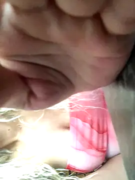 AlevNaz online show from October 2025 12:25:01 PM