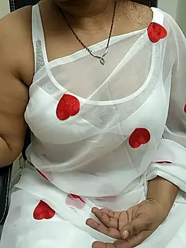 Anushka134 online show from October 2025 06:28:01 PM