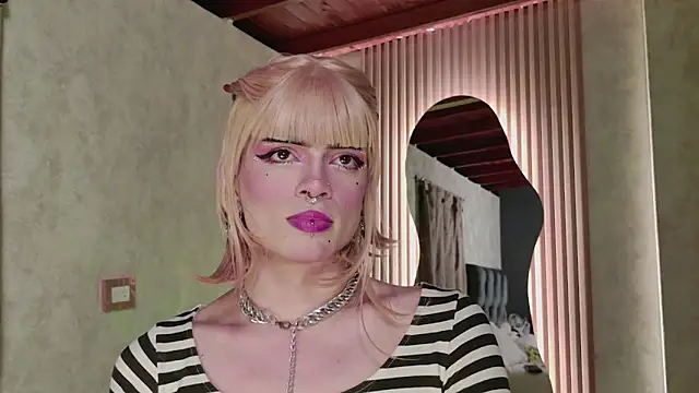 Taurito    online show from December 2025 12:07:02 AM