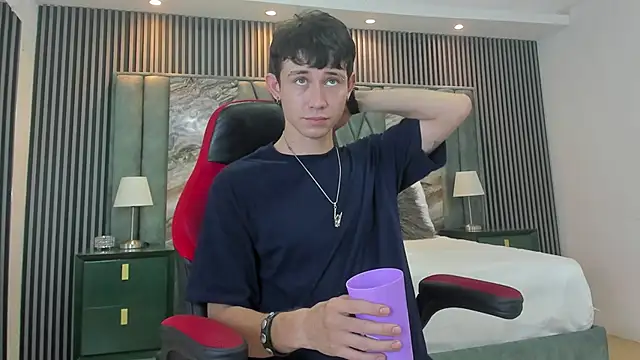 Michael blue online show from September 2025 07:58:02 PM