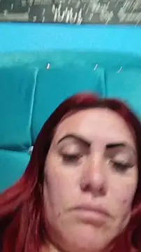 Snapshot of carolinhe_ chatting on November 2025 02:00:02 AM carolinhe online show from November 2025 02:00:02 AM