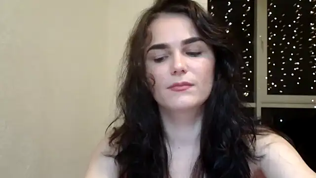 Silviaa a online show from November 2025 09:20:01 PM
