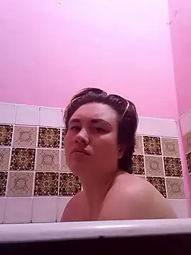 Snapshot of MoonIrene chatting on January 2026 03:28:01 PM MoonIrene online show from January 2026 03:28:01 PM