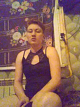 Snapshot of MoonIrene chatting on February 2026 03:24:02 PM MoonIrene online show from February 2026 03:24:02 PM