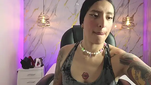 Snapshot of Scaarlettfox chatting on December 2025 07:31:01 PM Scaarlettfox online show from December 2025 07:31:01 PM