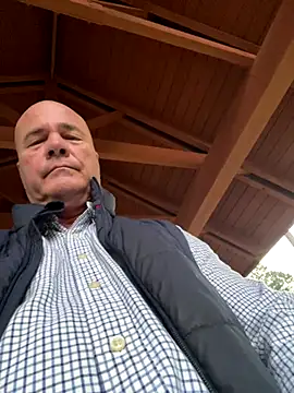 cyclone1212 online show from November 2025 11:44:02 AM