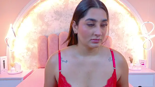 JasmineRhodes online show from January 2026 01:06:02 PM