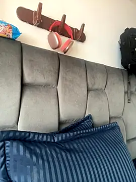 AllieYourGirl online show from November 2025 07:34:02 PM