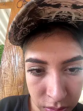 Kardashian12 online show from November 2025 06:20:02 PM