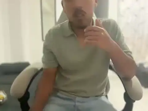 Snapshot of millan_32 chatting on September 2025 11:54:01 PM millan 32 online show from September 2025 11:54:01 PM