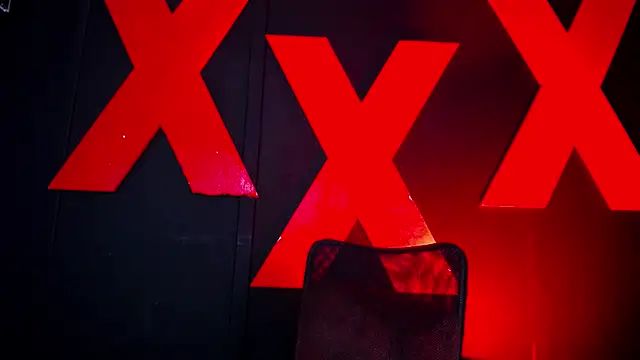 Snapshot of abrilbigcock chatting on April 2026 01:06:02 AM abrilbigcock online show from April 2026 01:06:02 AM