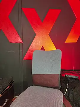 Snapshot of abrilbigcock chatting on April 2026 01:05:02 AM abrilbigcock online show from April 2026 01:05:02 AM