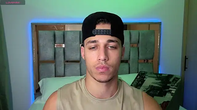 orionblaze69  online show from October 2025 10:27:02 AM