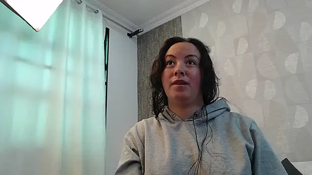 Snapshot of elamurray chatting on September 2025 11:10:01 AM elamurray online show from September 2025 11:10:01 AM